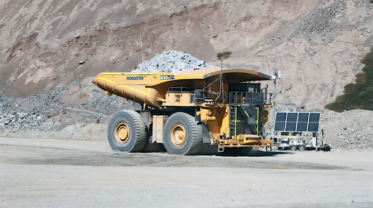 Komatsu внедряет систему управления беспилотным самосвалом (AHS) на медном руднике Anglo American Los Bronces