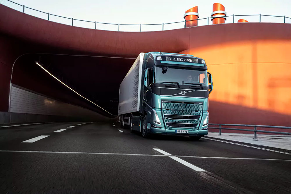 Volvo Trucks первыми в мире стали использовать в своих грузовиках сталь, не содержащую ископаемого топлива
